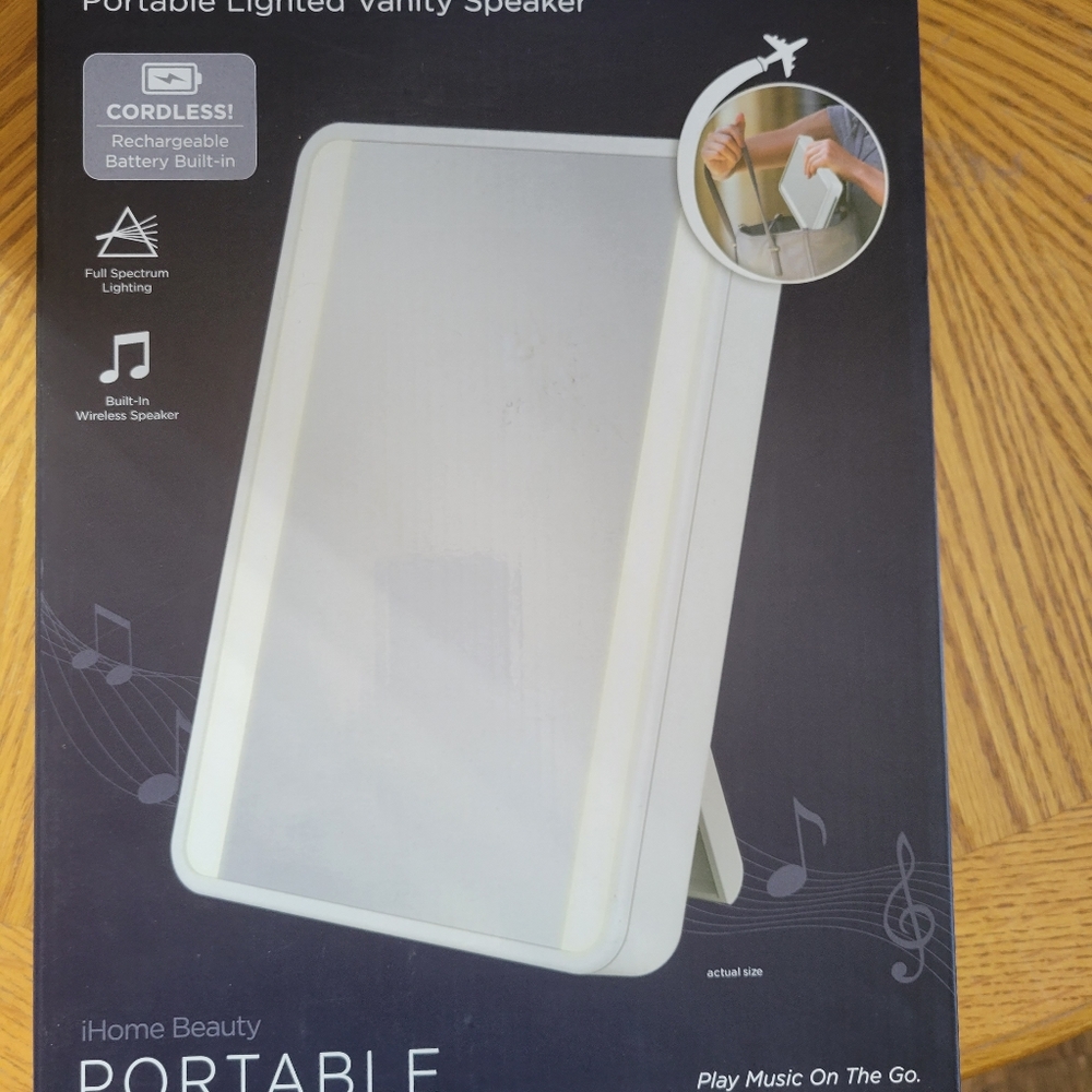 IHome lighted vanity speaker